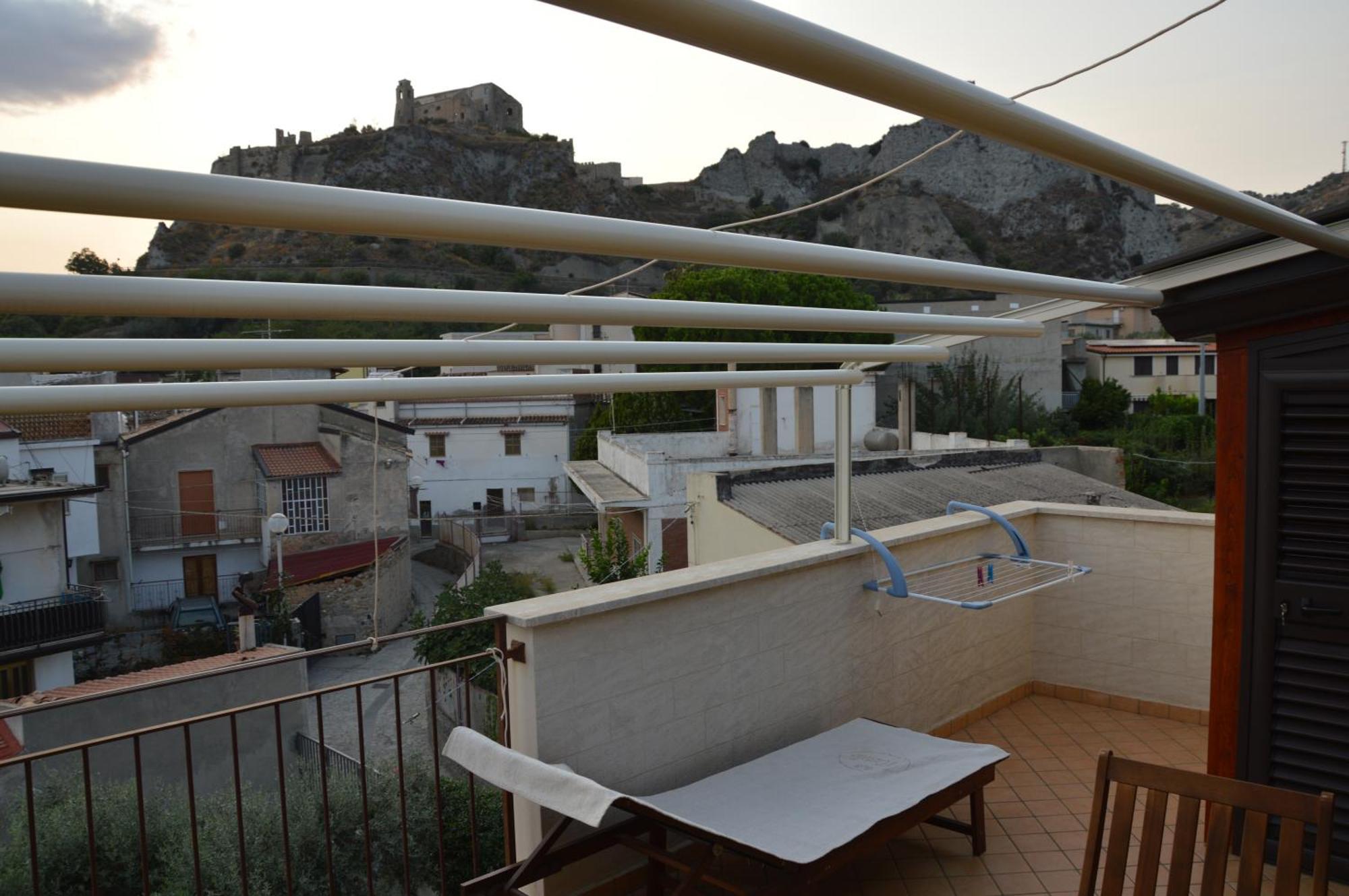 B&B E Casa Vacanza Al Castello Roccella Ionica Exterior foto